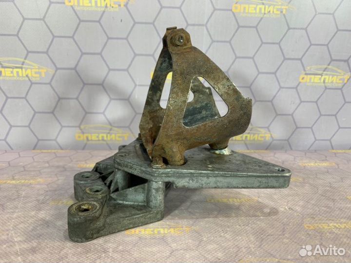 Кронштейн двигателя Mercedes Sprinter 902.662