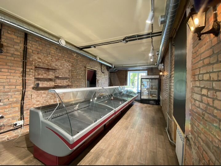 Торговая площадь, 55 м²