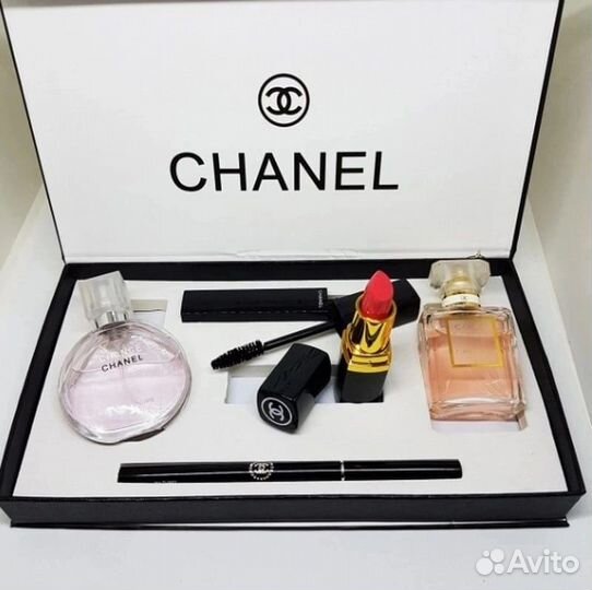 Подарочный набор косметики