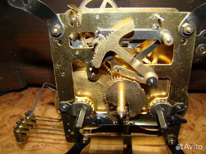 Часы старинные каминные с боем