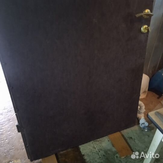 Металлическая входная дверь 90*200см