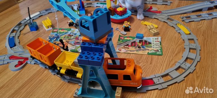 Лего дупло Грузовой поезд 10875+ мост 10872