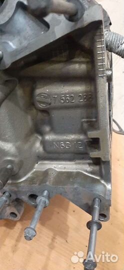 Блок двигателя с поршнями на BMW N63 4.4