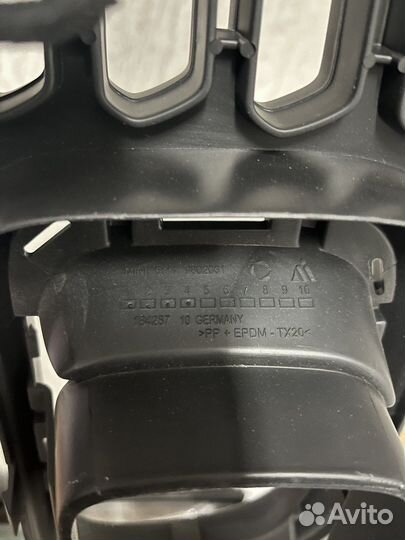 Решетка бампера нижняя Mini R60/61S 51119802061