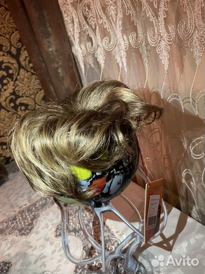 Парик женский короткий