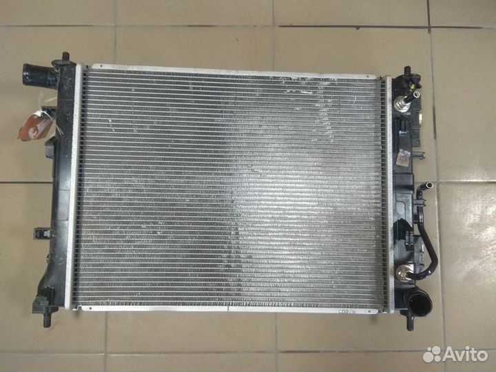 Hyundai Solaris Радиатор основной