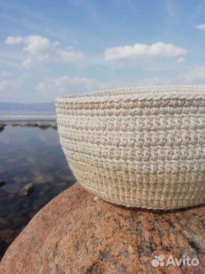 Корзина вязаная
