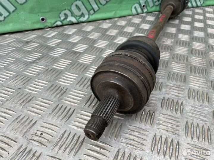 Полуось задний Mercedes-Benz W124 M104 2.8 1993