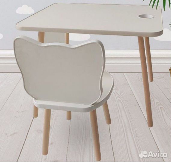 Детский стол и стул новые