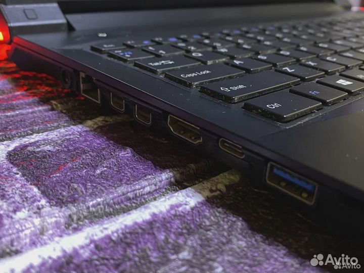 Игровой ноутбук i5/16/512/1050 4GB