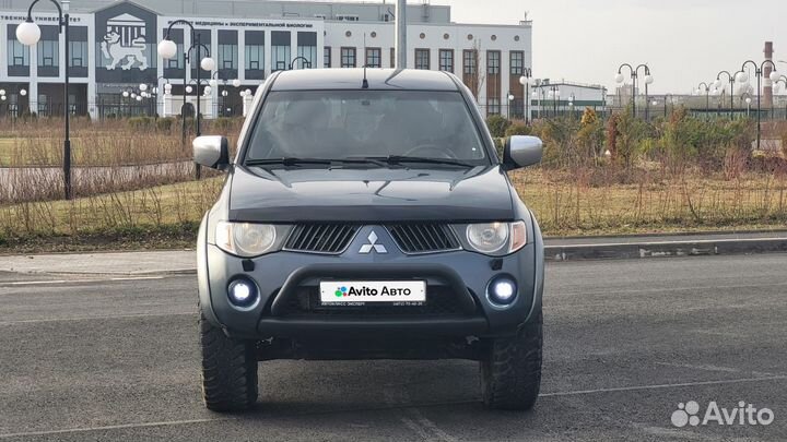 Mitsubishi L200 2.5 AT, 2007, 287 000 км
