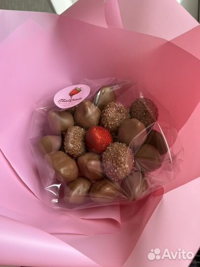 Клубника в шоколаде, коробки сердце Махачкала