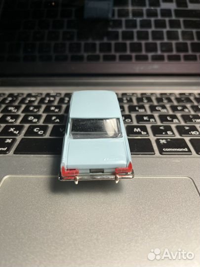 Модель автомобиля Москвич 408 медпомощь