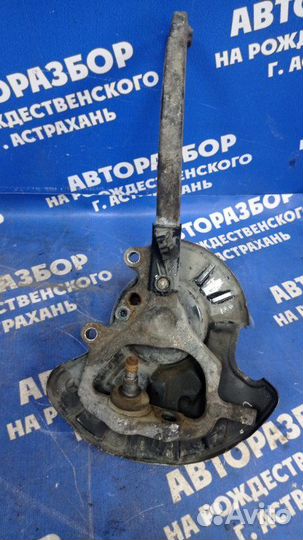 Передний левый поворотный кулак Mercedes-Benz W220