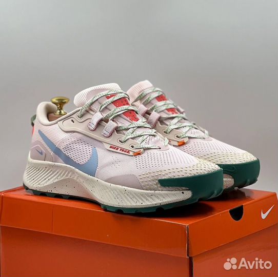 Кроссовки женские Nike Pegasus Trail 3