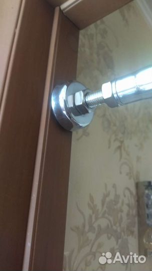 Турник хромированный в дверной проём