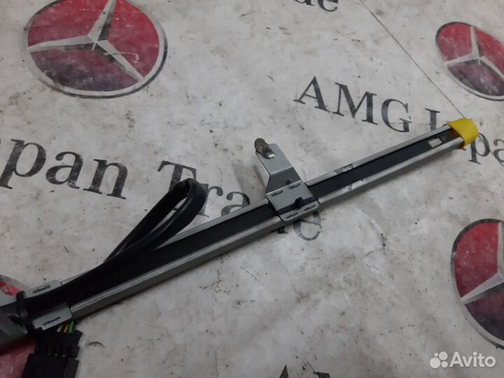 Механизм подачи ремня на Mercedes-Benz W140 CL SEC