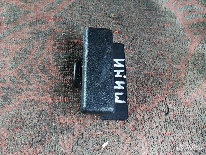 Ручка бардачка Митсубиси Паджеро Мини 2