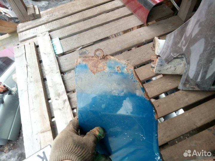 Крыло переднее левое Иж Ода 1991-2005