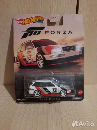 Машинка Hot Wheels '94 Audi Avant RS2 White