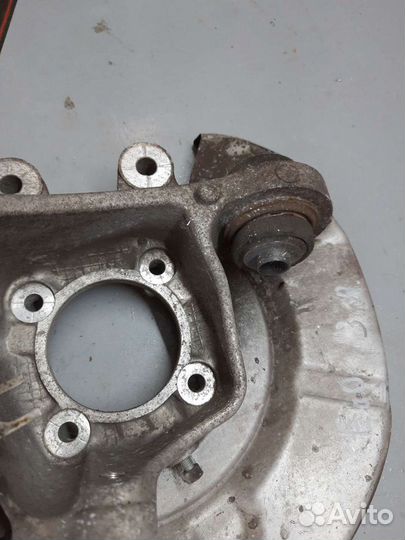 Задний правый кулак бмв е60