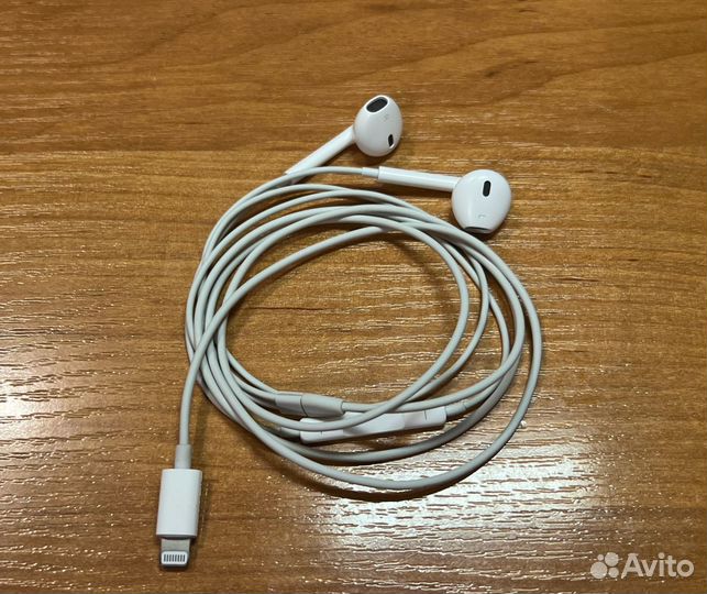 Наушники Earpods lightning
