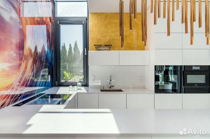 Кухня угловая белая