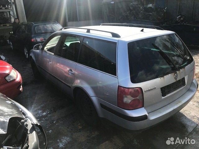 Разбор на запчасти Volkswagen Passat 5