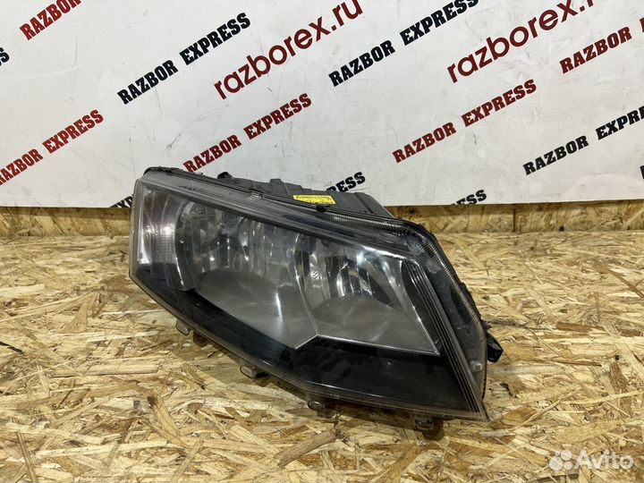 Фара правая галоген Skoda Octavia A7 MK3