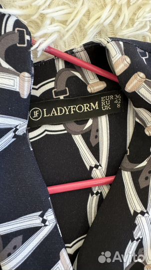 Платье женское