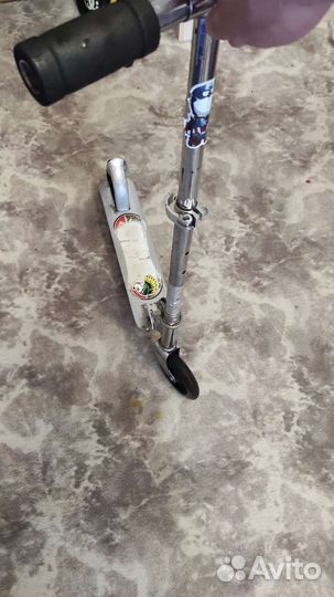 Подаётся самокат