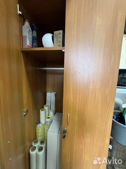 Шкаф распашной двухстворчатый