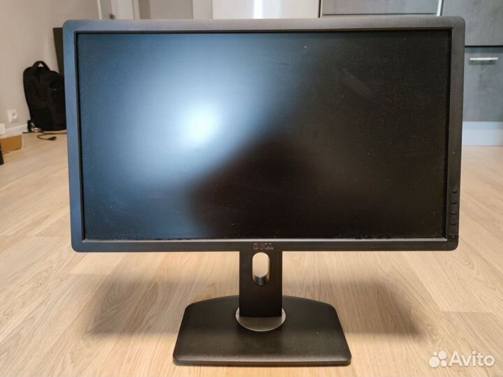 Монитор Dell Ultrasharp U2312HM 23