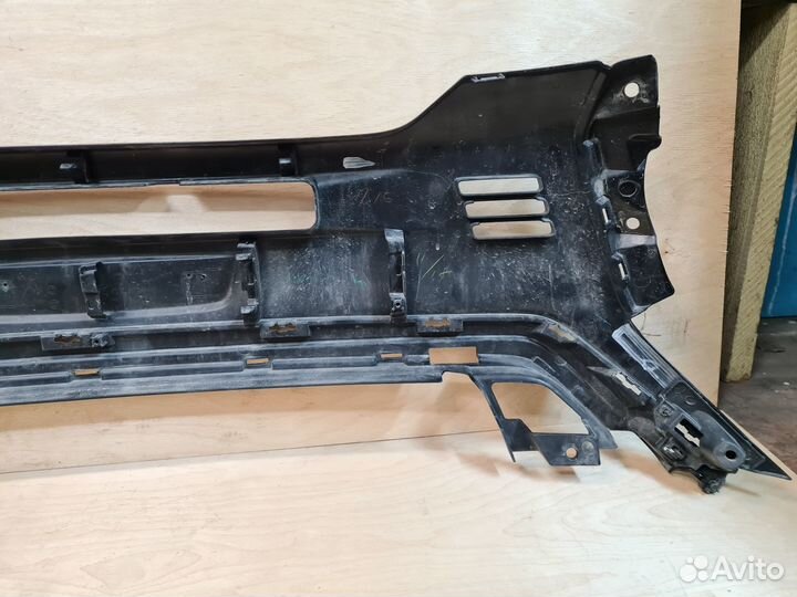 Накладка бампера Mitsubishi Outlander