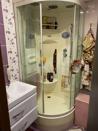 2-к. квартира, 44 м², 3/3 эт.