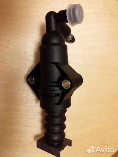 Рабочий цилиндр сцепления 1J0721261F