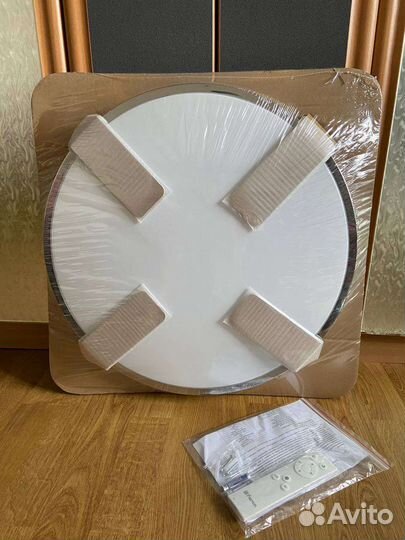 Светильник / люстра настенно-потолочная, новая