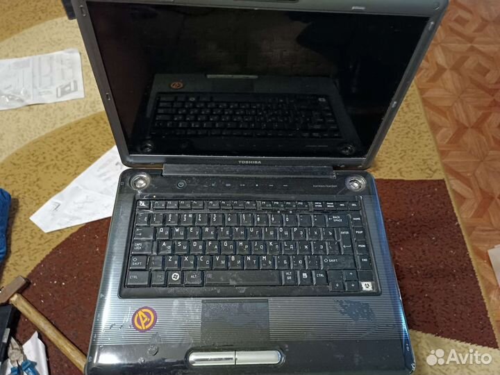 Ноутбук toshiba