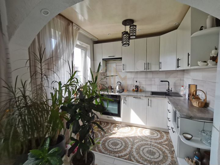 4-к. квартира, 75 м², 4/5 эт.