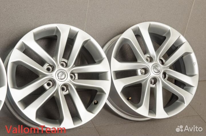 Лот KA6723 Оригинальные 17-е диски nissan