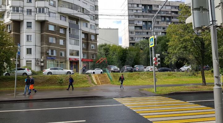 Продам торговое помещение, 206 м²