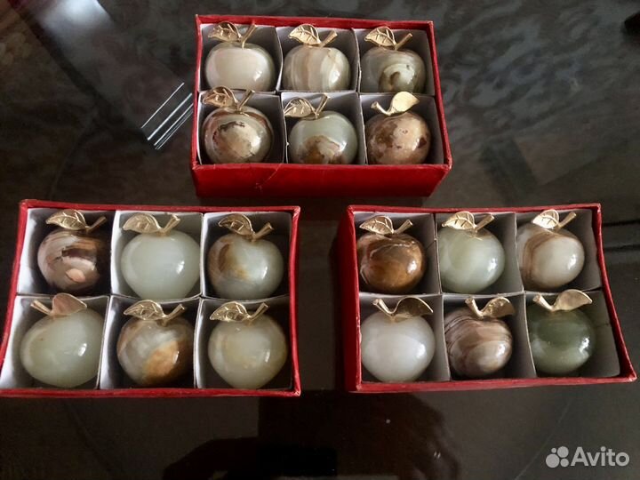 Яблочки из оникса
