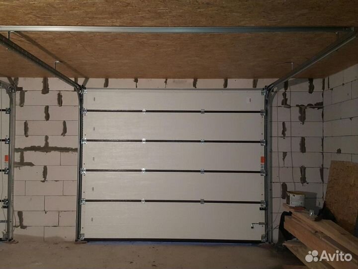 Подъемно-секционные ворота ворота Alutech