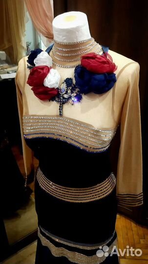 Платье для бальных танцев