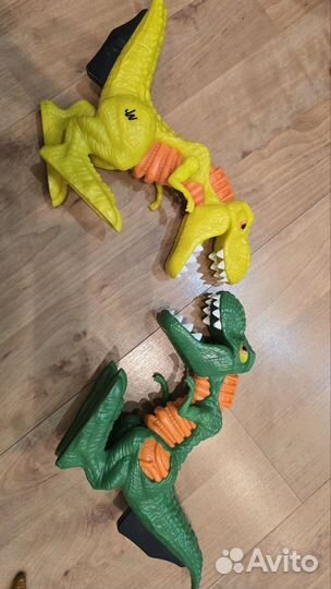 Динозавры игрушки