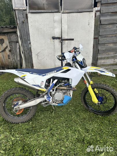 Мотоцикл avantis 300 PRO EFI