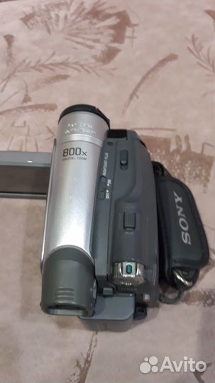 Видеокамера Sony DCR-HC27