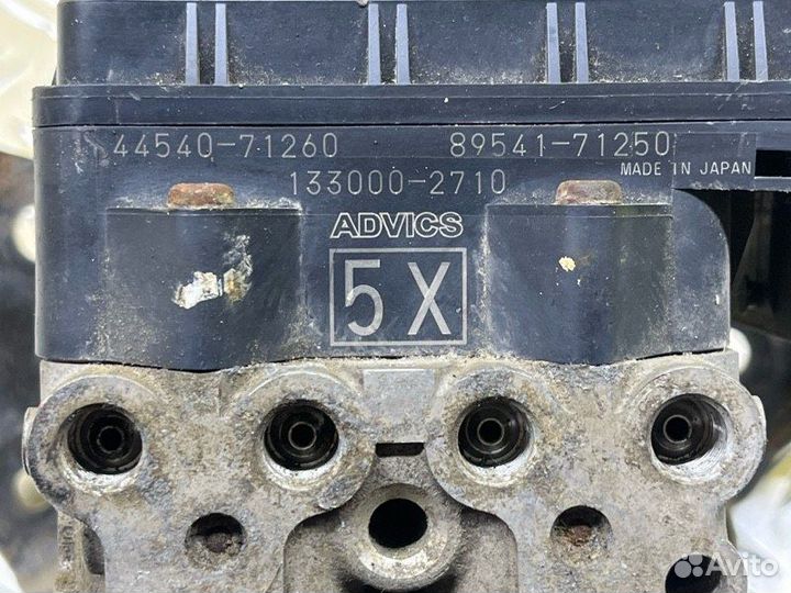 Блок ABS, Toyota Hilux (2005-2015)