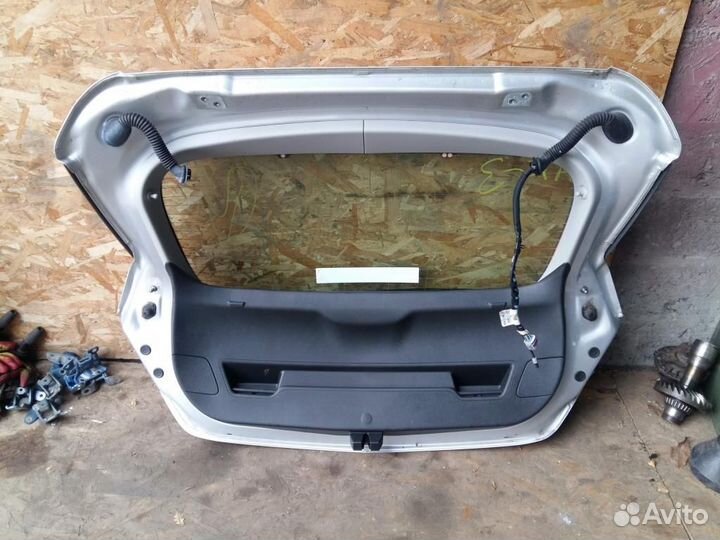 Дверь багажника со стеклом Opel Astra J 2010-2017