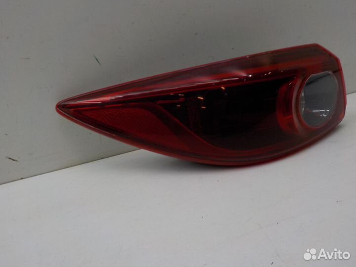 Фонарь задний левый наружный Mazda 3 BM 2013